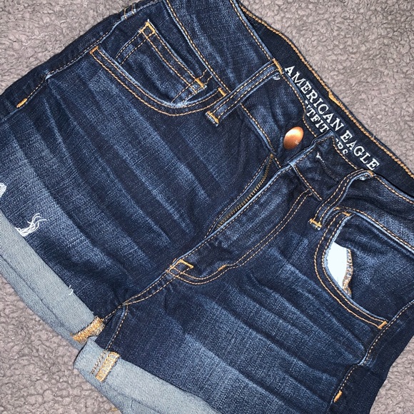 Dark washed shorts - Picture 2 of 3